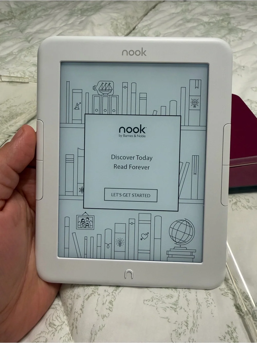 Barnes and Noble Nook Glow-light 4 Pink Special Edition